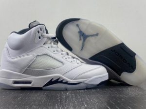 AIR JORDAN 5 RETRO  DD0587-110 WHITE BLACK