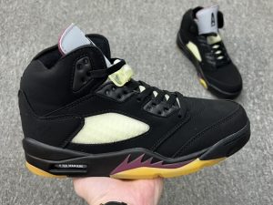 Air Jordan 5 Black Retro FD1330-001